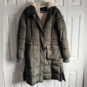 Lucky Brand Green Hooded Puffer Jacket with thumb holes